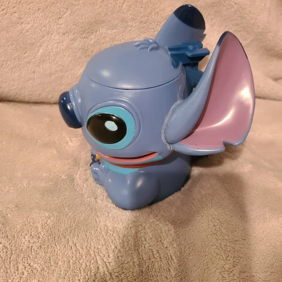 Stitch Disney on Ice Cup With Lid - Picture 7 of 10